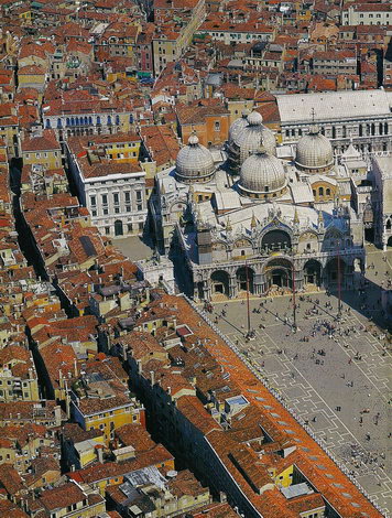 Панорама площади Сан-Марко в Венеции