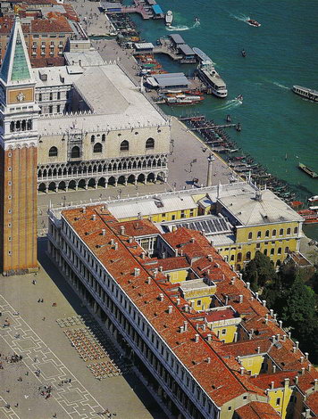 Панорама площади Сан-Марко в Венеции