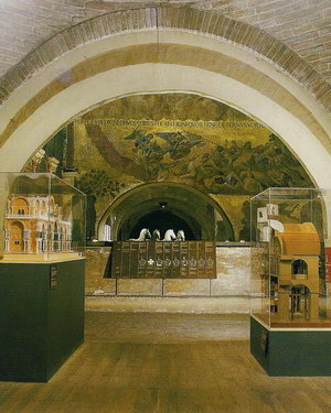 Интерьеры первого зала Музея Сан-Марко