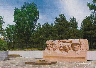 Мемориальный комплекс в честь героев гражданской и Великой Отечественной войн