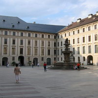Второй двор Пражского Града. Дворец Рудольфа - Галерея Пражского Града