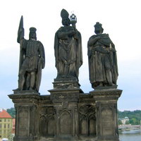Св.Норберт, св.Сигизмунд (с мечом) и св.Вацлав (со щитом)