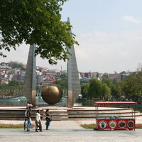 Монумент Генчлик в Анкаре