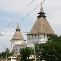 Крымская башня и Красные ворота Астраханского Кремля в Астрахани