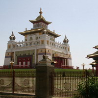 Буддийский комплекс Золотая обитель Будды Шакьямуни в Элисте
