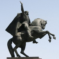 Памятник генералу О.И.Городовникову в Элисте