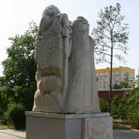 Скульптура Белого Старца в Элисте