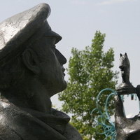 Памятник Остапу Бендеру в Элисте
