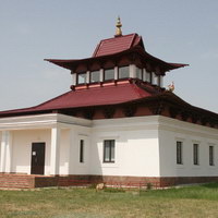 Буддийский центр Алмазного пути в Элисте
