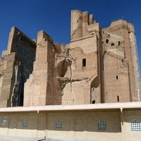 Остатки дворца Ак-Сарай в Шахрисабзе