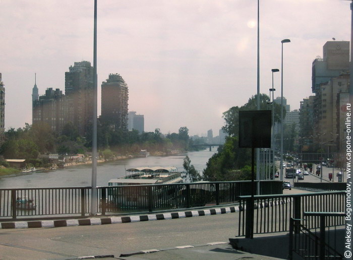 Каир из окна автобуса. Нил