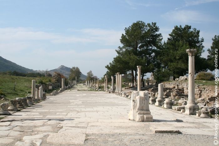 Проспект Аркадия в Эфесе