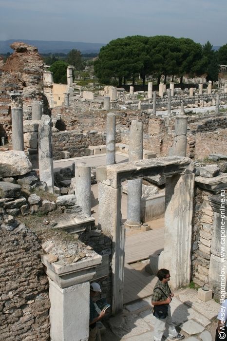 Бани Схоластики в Эфесе