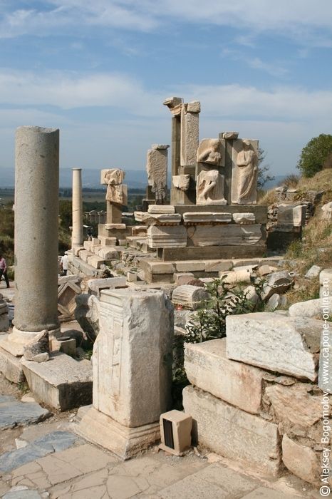 Фонтан Гидреон в Эфесе