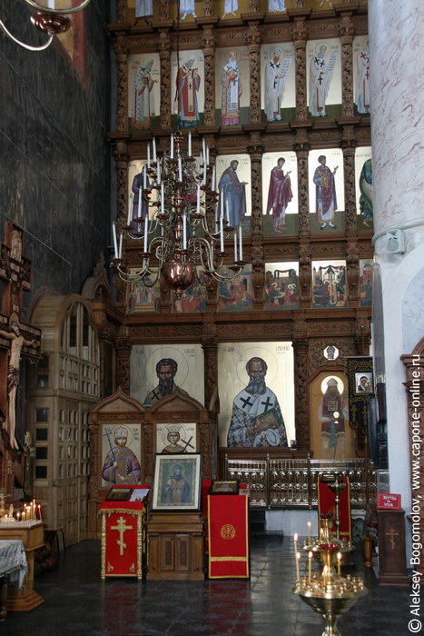 Интерьеры Успенского собора Астраханского Кремля в Астрахани