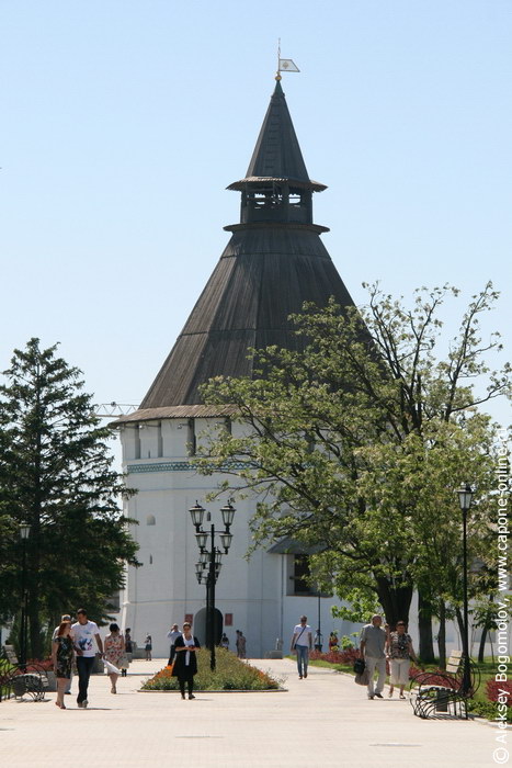 Башня Красные ворота Астраханского Кремля в Астрахани